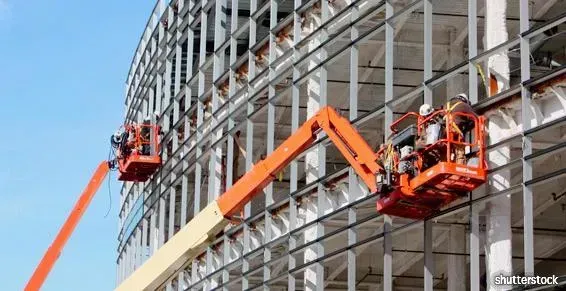 levage de charpente métallique pour bâtiments indutriels près de Valence