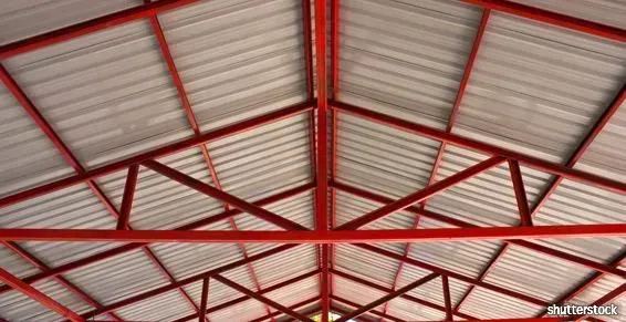 pose de charpente métallique pour bâtiments industriels près de Valence